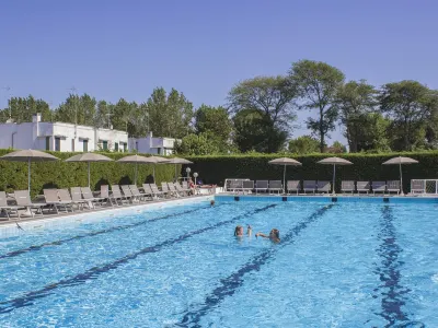 加朗提公園度假村 Bagno Corallo-Beach 46附近的飯店