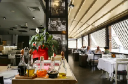 La Flora House Hotel