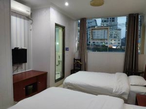 Chishui Hongcheng Business Hotel