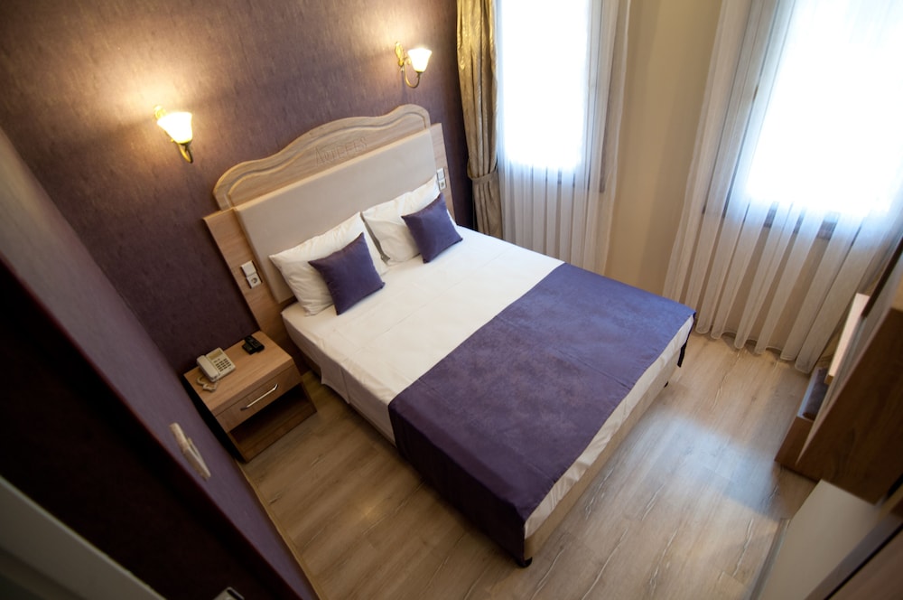 Artefes Hotel Old City & Spa