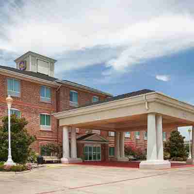 Best Western Plus Waxahachie Inn  Suites Hotel Exterior