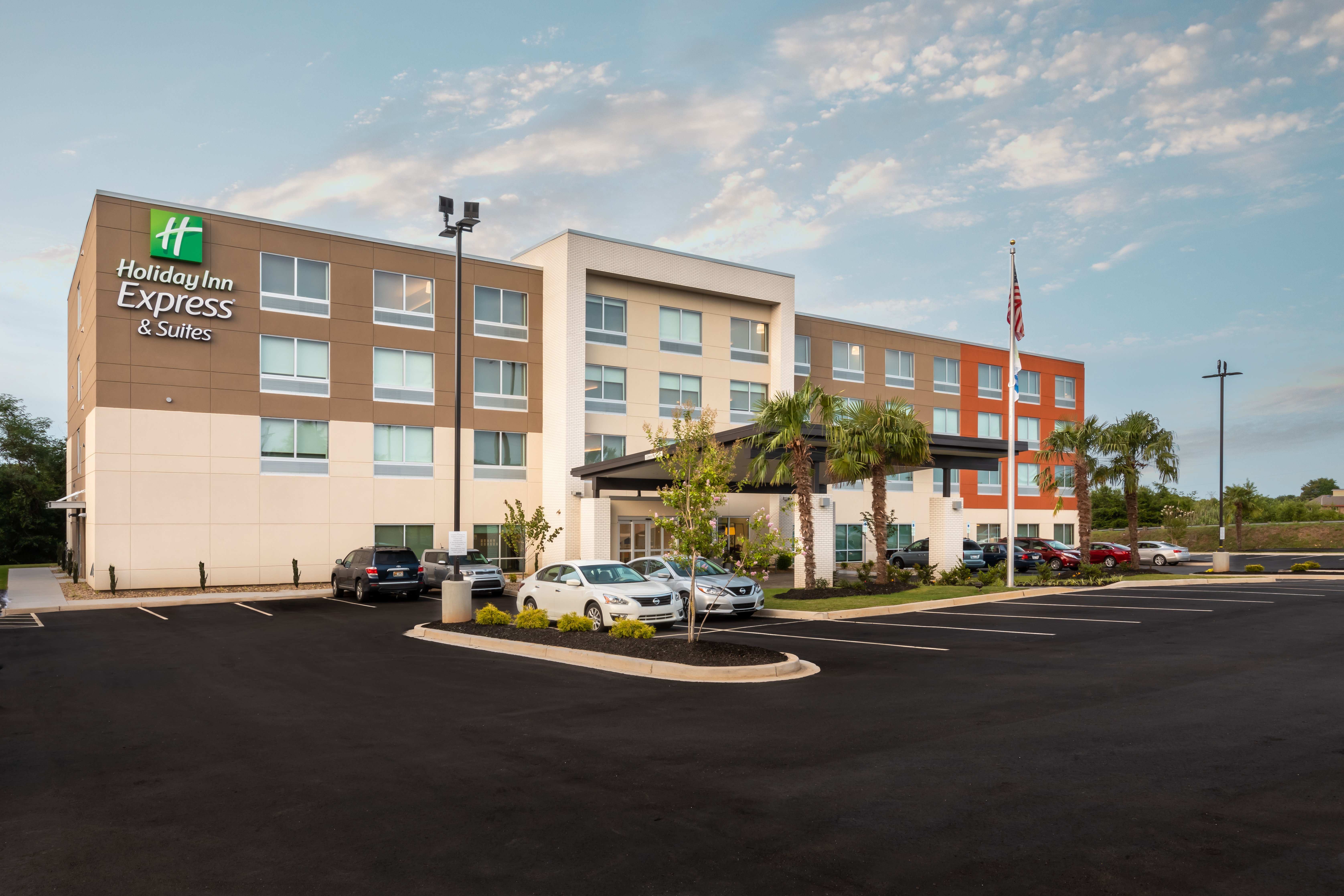 Holiday Inn Express & Suites Greenville S- Piedmont, an Ihg Hotel