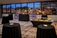 Marriott East Lansing at University Place Hotels in Okemos