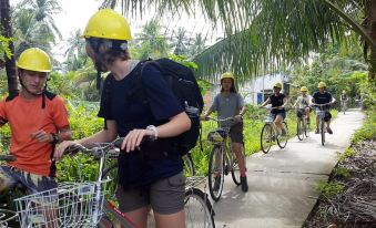 Peaceful Homestay in the Middle of Fruit Garden - Room with Public Restroom