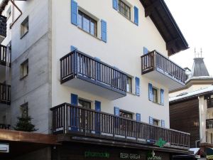 Hotel Garni Testa Grigia