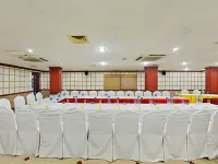 Hotel Chandra Park Hotel dekat Kedutaan Besar Amerika