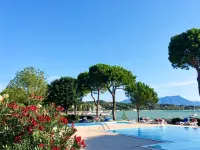 Front Lake Resort le Corti del Lago - Pools