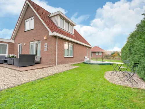 Holiday Home in Zeewolde Near Forest - 4-Star