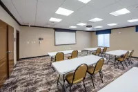 Hampton Inn & Suites Port Arthur - 2-Star