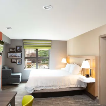 Hampton Inn & Suites Seattle-Downtown