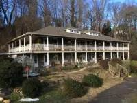Calhoun House Inn & Suites Hotels in Bryson City