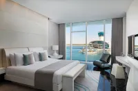 فندق دبليو أبوظبي - جزيرة ياس Hotels near ياس ووتر وورلد أبوظبي