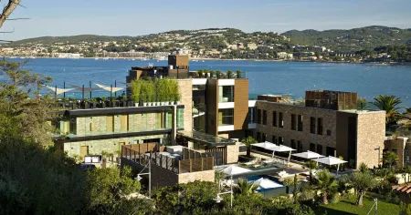 Hostellerie la Farandole