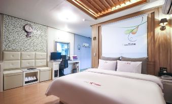 Time Hotel - Housity