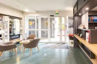 B&B Hotel Laval Changé Các khách sạn ở Laval