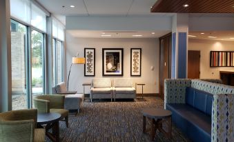 Holiday Inn Express & Suites Savannah N - Port Wentworth