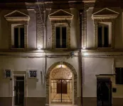 Marie Claire Apartments & Spa Hotel di 