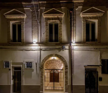 Marie Claire Apartments & Spa