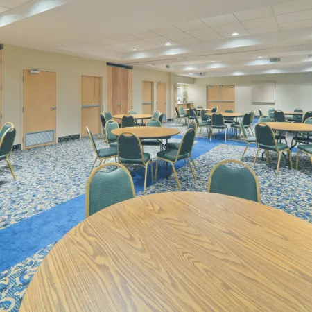 Holiday Inn Express & Suites MEMPHIS SOUTHWIND by IHG