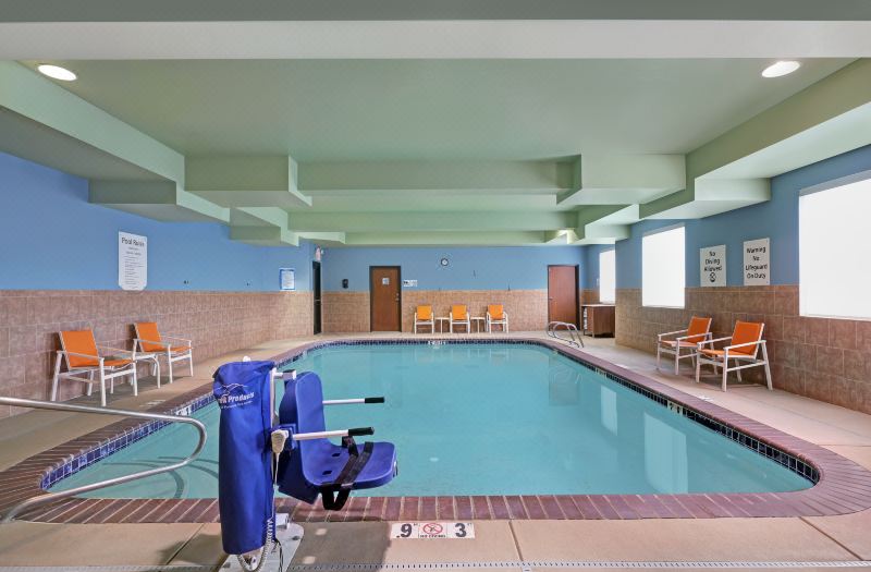 Holiday Inn Express & Suites Newport by IHG photo 3