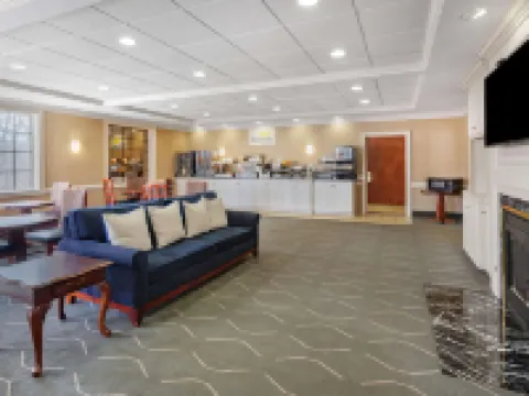 Days Inn by Wyndham Altavista Hotels in Campbell County