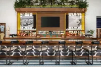 Hotel Tupelo, a Wyndham Hotel - bar
