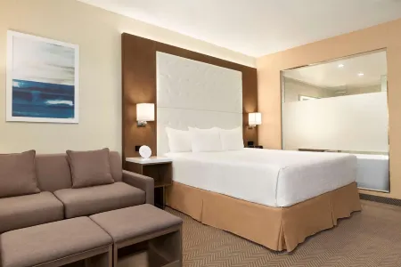 Wyndham Anaheim Отели рядом с достопримечательностью «Rte 66»