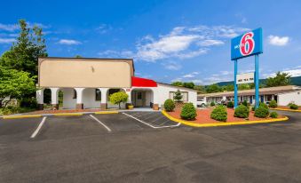 Motel 6 Salem, VA
