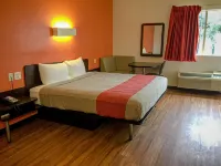 Motel 6 Woodway, TX