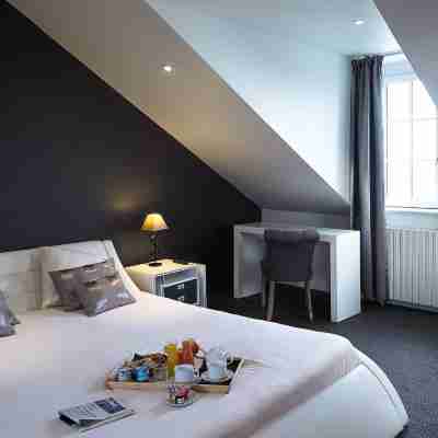 Hotel Le Cheval Blanc -Vieux port Honfleur- climatisé Rooms