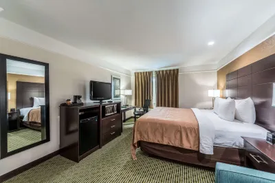 Quality Inn & Suites SeaWorld North Hotels in San Antonio
