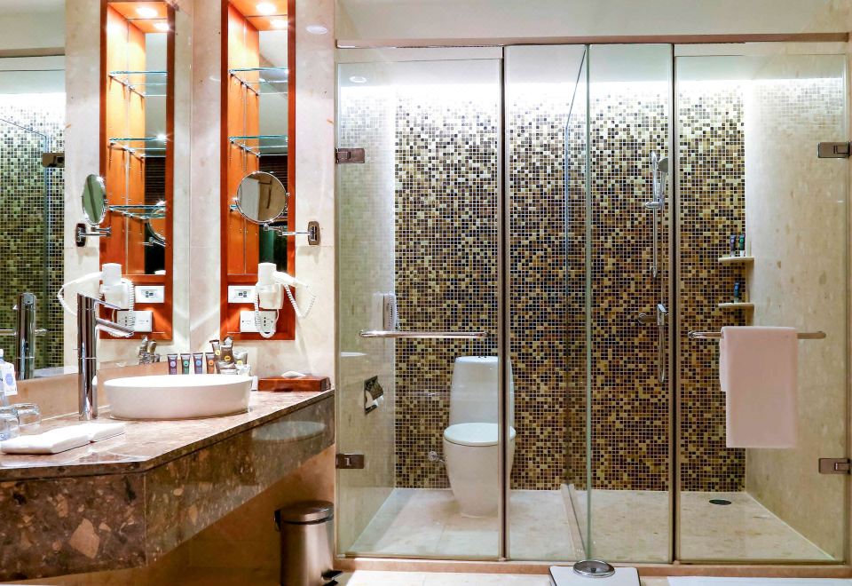 1. 하얏트 리젠시 ..