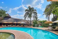 Protea Hotel Polokwane Ranch Resort - Rooftop Pools