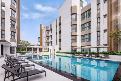 Le Grove Serviced Residences Các khách sạn gần Woodlands
