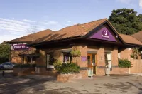 Premier Inn Liverpool (West Derby) St Aidan R C Church 주변 호텔