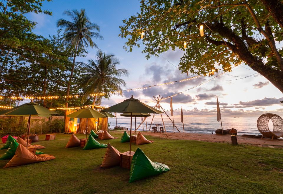 카오락 멀린 리조트의 열대 정원