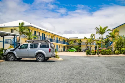 Mackay Seabreeze Apartments Hotels in Mackay Harbour