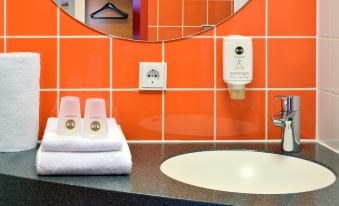 B&B HOTEL Frankfurt-Niederrad