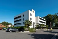 B&B Hotel Pau Zénith Các khách sạn ở Morlaas