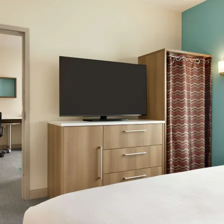 Home2 Suites by Hilton New Brunswick