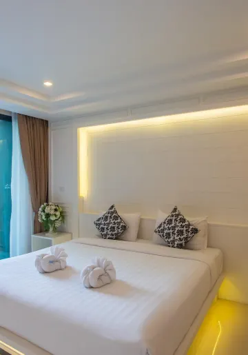 ห้องสำหรับครอบครัวพร้อมวิวสระว่ายน้ำ