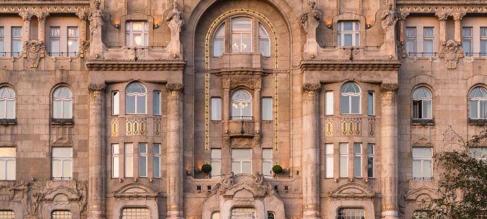 Four Seasons Hotel Gresham Palace Budapest Hotels in Budapest