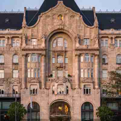 Four Seasons Hotel Gresham Palace Budapest Hotel Exterior