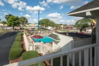 Motel 6 Lakeland, FL Các khách sạn ở Lakeland