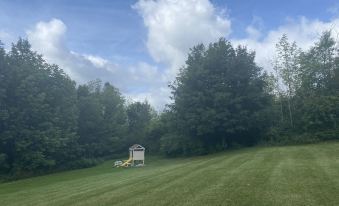 The Glen Huron Inn - Housity