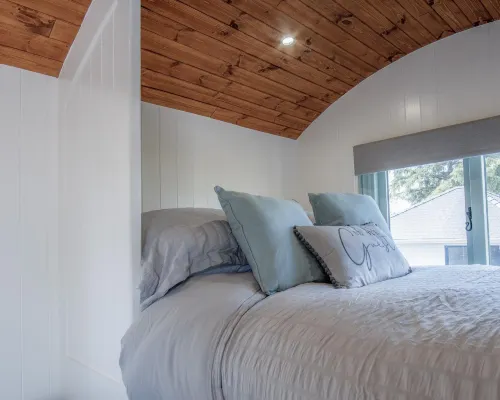 Rosemary - 1 Bedroom Shepherd's Hut - Amroth Hoteles en Amroth