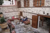 Yeni Gelin Evi Hotels in 
