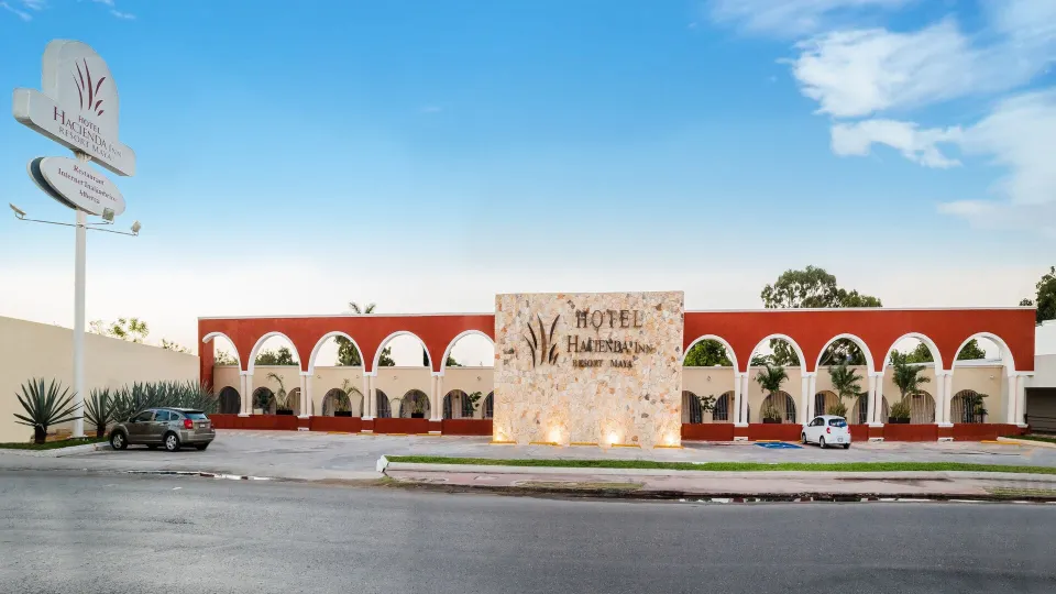 Hacienda Inn Aeropuerto