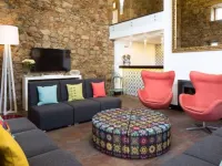 Cerca Design House Hotel di Donas