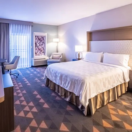 Holiday Inn & Suites OSOYOOS by IHG
